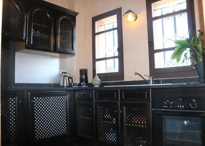 Merzouga, 8 Au Village Naturiste Couple Only